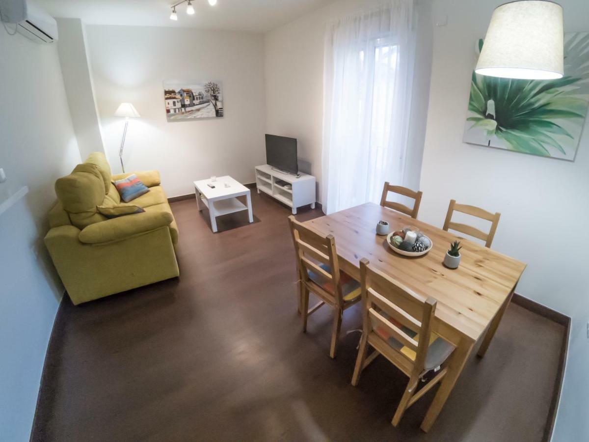 Apartamento Los Azahares Севилья Экстерьер фото